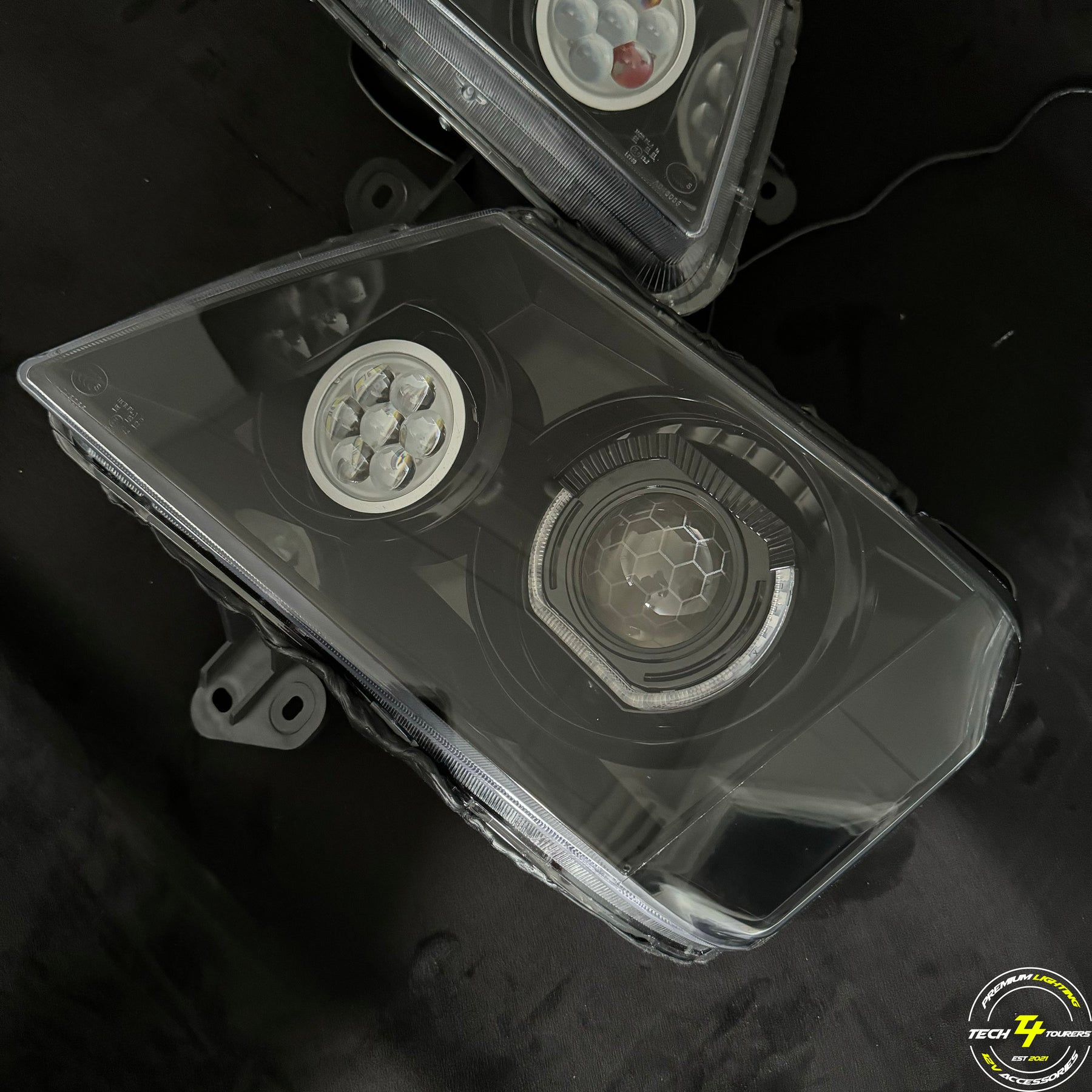 Holden RC Colorado Custom/Premium projector headlights