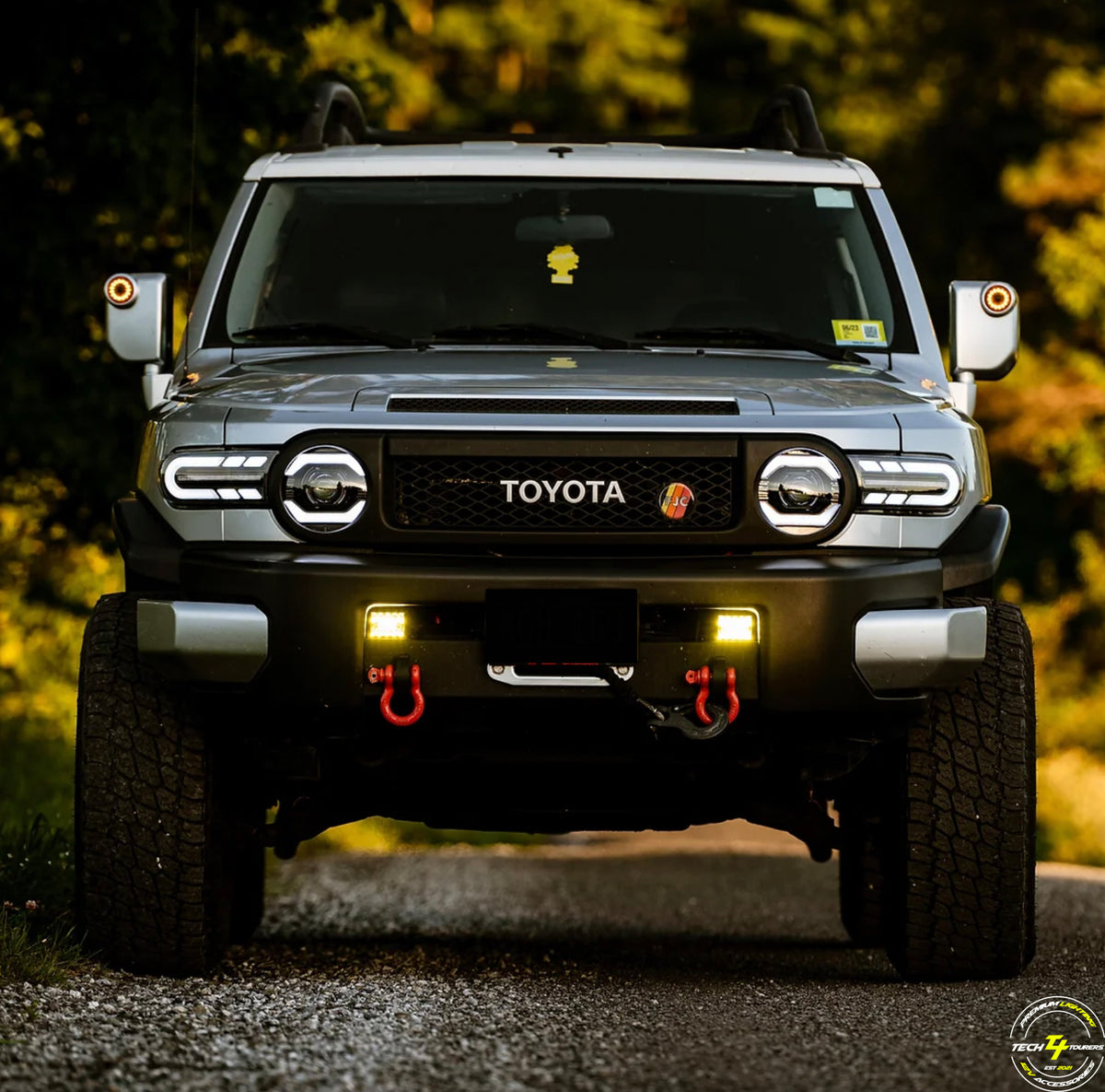 Premium Projector Headlights suitable for use with Toyota FJ Cruiser