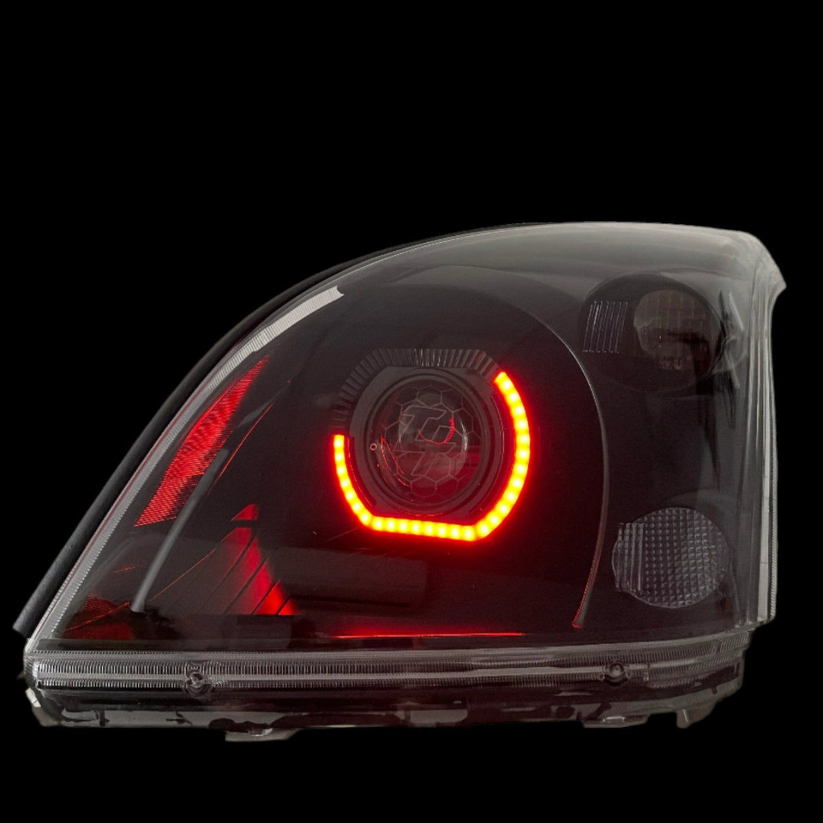 Premium Projector headlights suitable for use with Toyota Prado 120 series - Tech4tourers