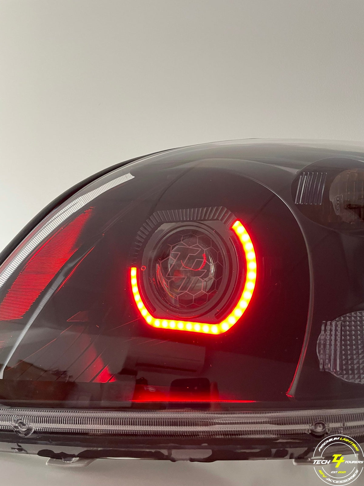 Premium Projector headlights suitable for use with Toyota Prado 120 series - Tech4tourers