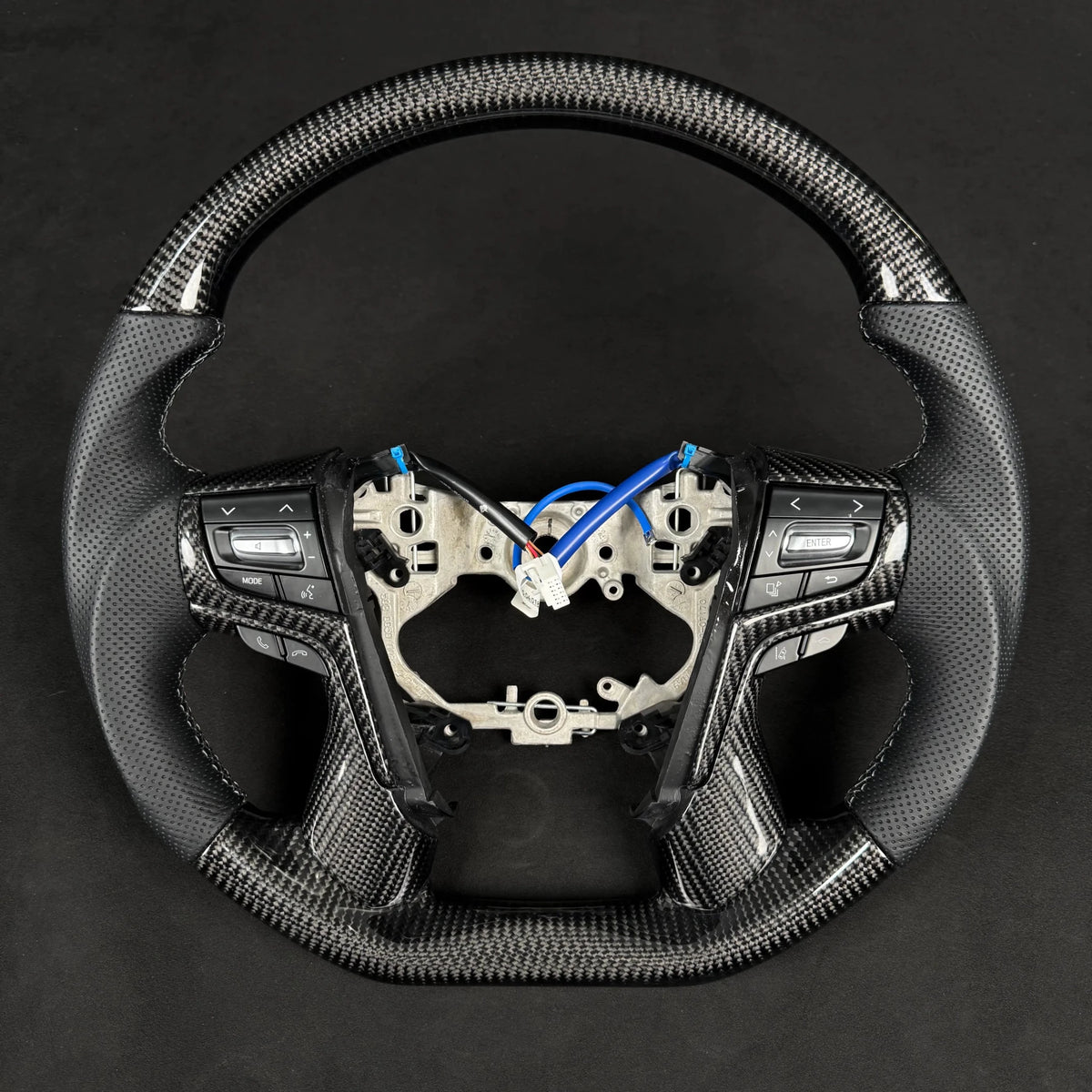 Premium Steering Wheel - Suitable for use with Toyota LandCruiser 200 series 2015 - 2021 Genuine Perforated Leather & Carbon Fiber - Tech4tourers