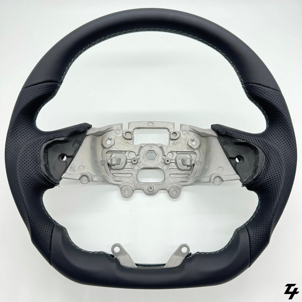 Ford Ranger 2022 - On Premium Steering Wheel - Leather - Tech4tourers