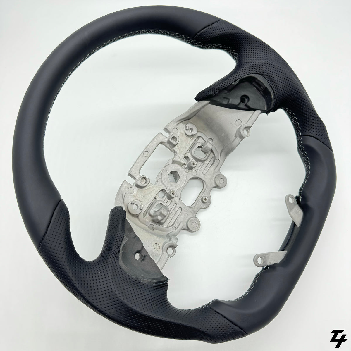 Ford Ranger 2022 - On Premium Steering Wheel - Leather