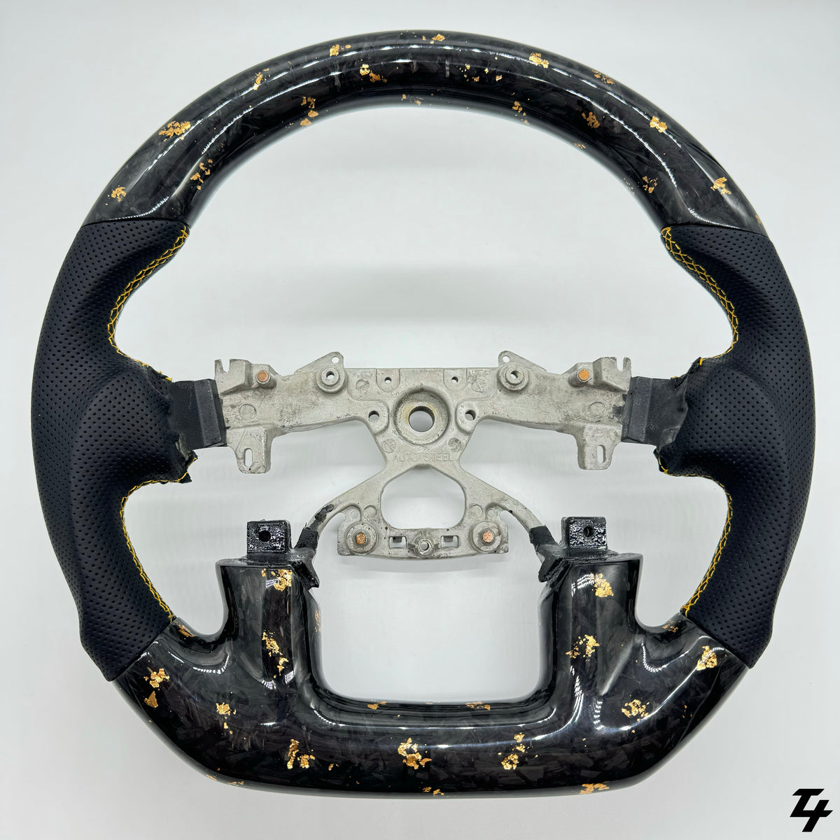 Nissan Patrol Y62 Premium Steering Wheel - Forged Carbon + Gold Flake