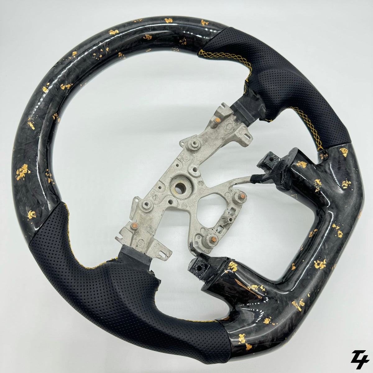 Nissan Patrol Y62 Premium Steering Wheel - Forged Carbon + Gold Flake - Tech4tourers