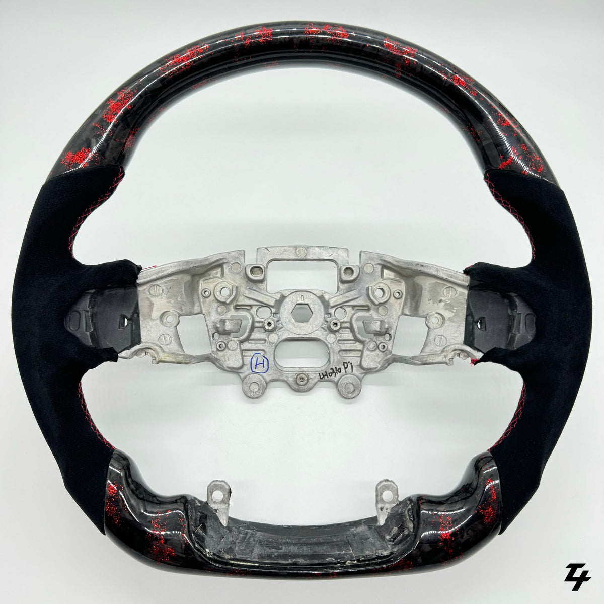 Ford Ranger Raptor 2022 - On Premium Steering Wheel - Alcantara & Forged Carbon - Tech4tourers