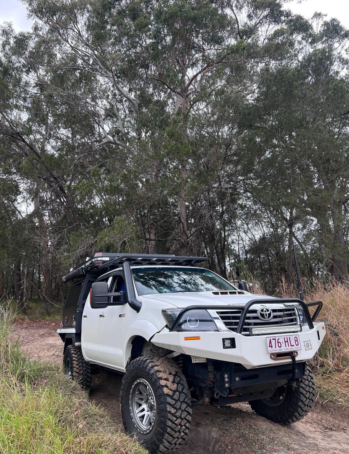 Premium Projector Headlights suitable for use with Toyota Hilux N70 - Tech4tourers