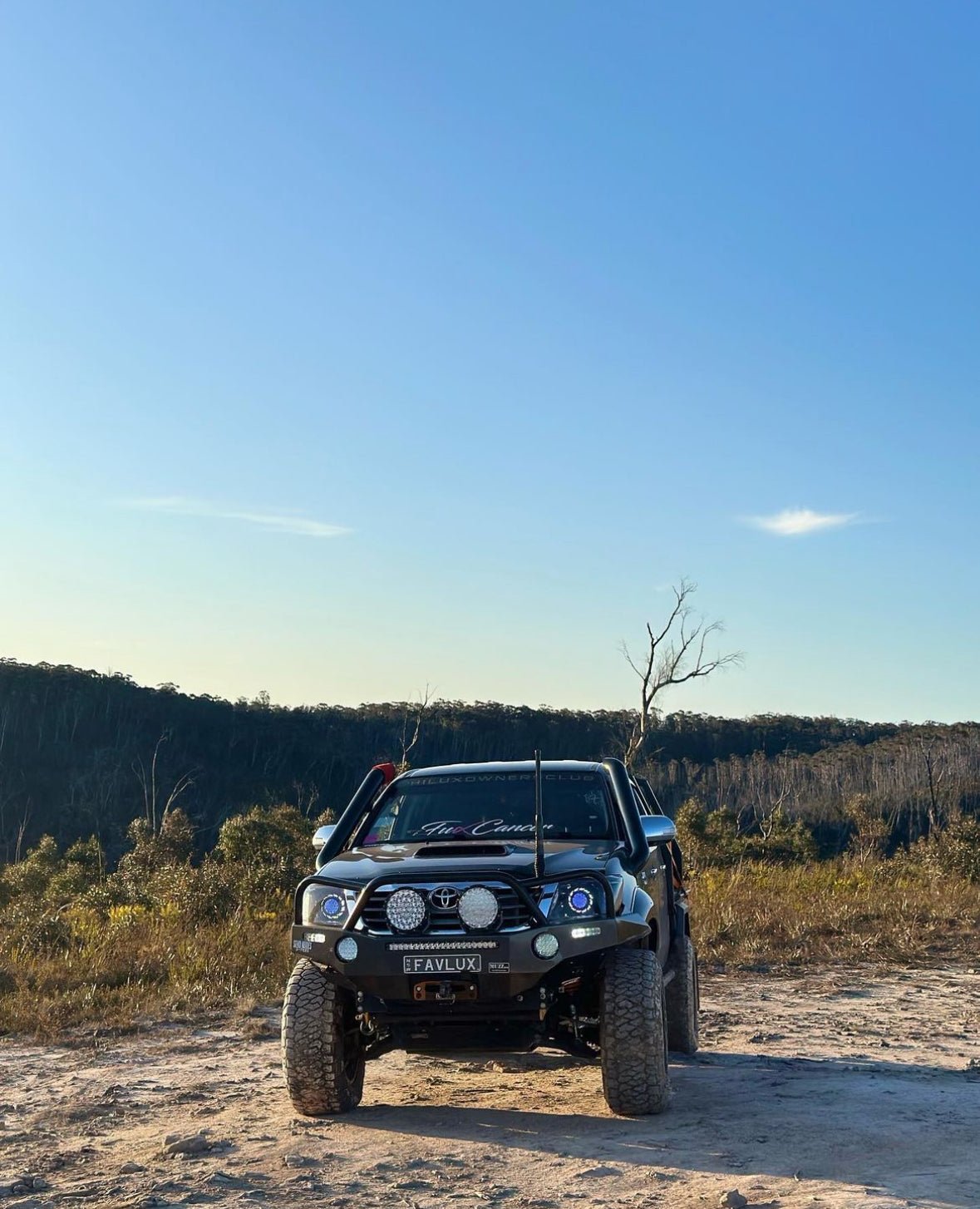 Premium Projector Headlights suitable for use with Toyota Hilux N70 - Tech4tourers