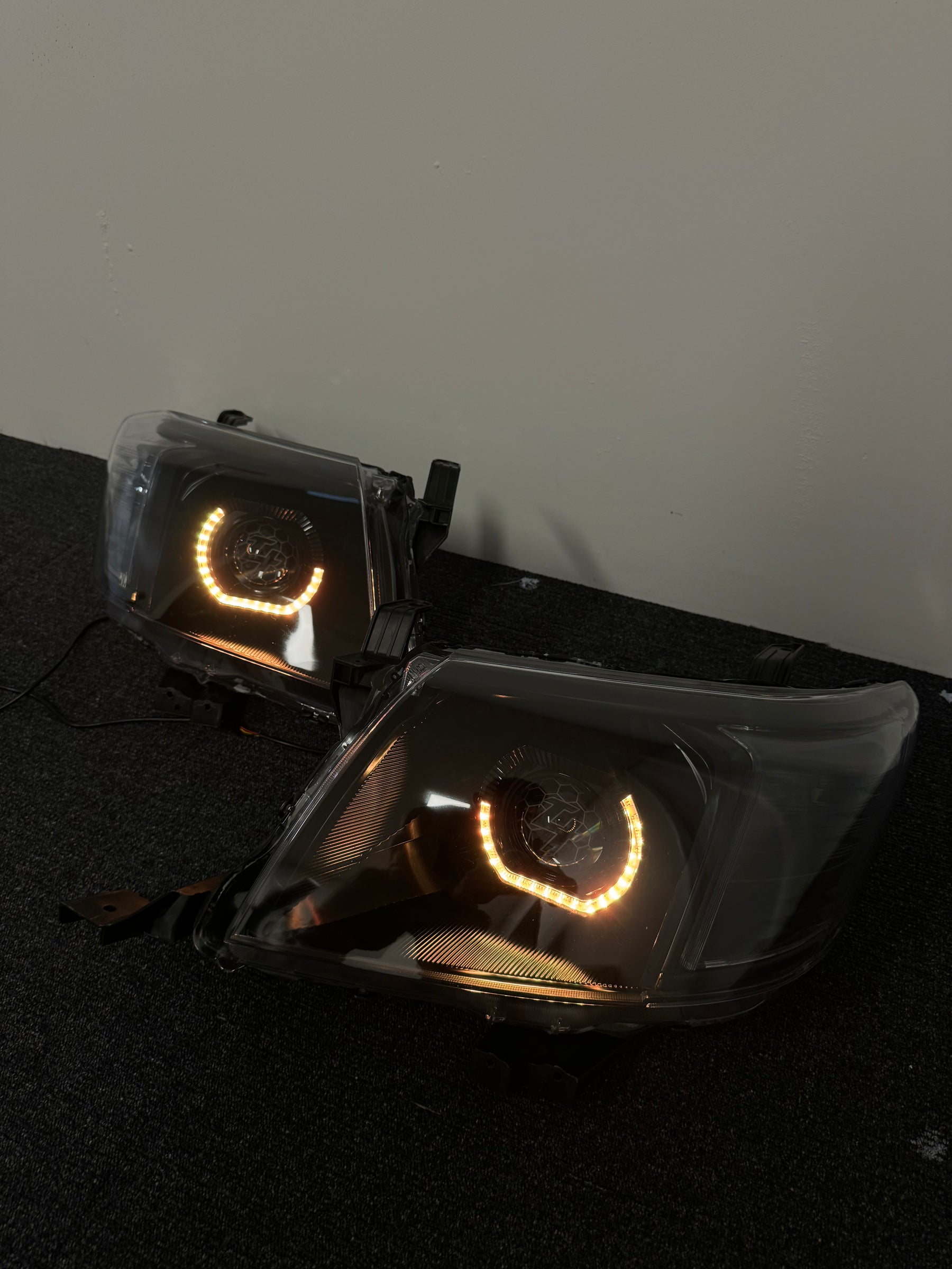 Premium Projector Headlights suitable for use with Toyota Hilux N70