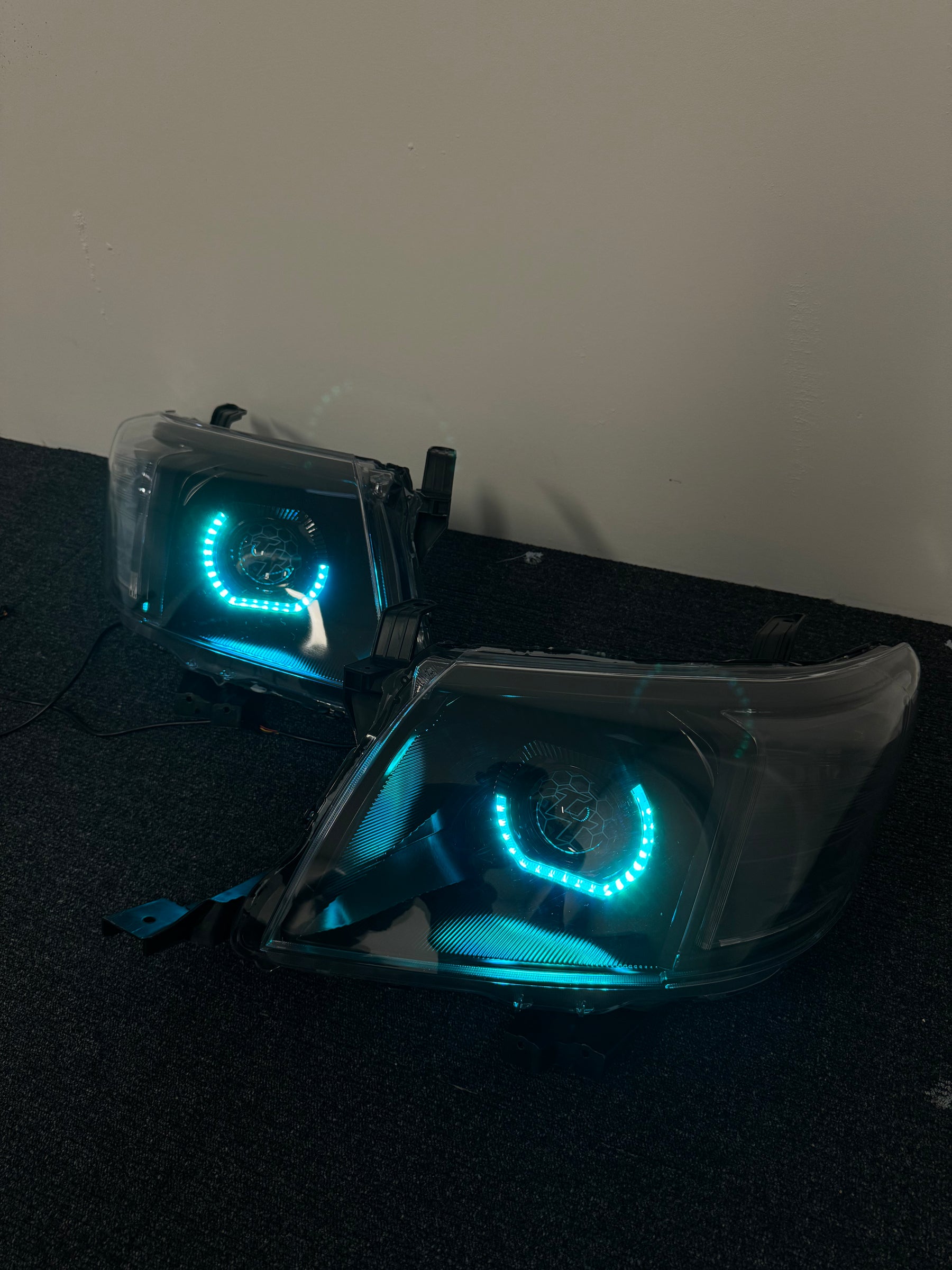Premium Projector Headlights suitable for use with Toyota Hilux N70