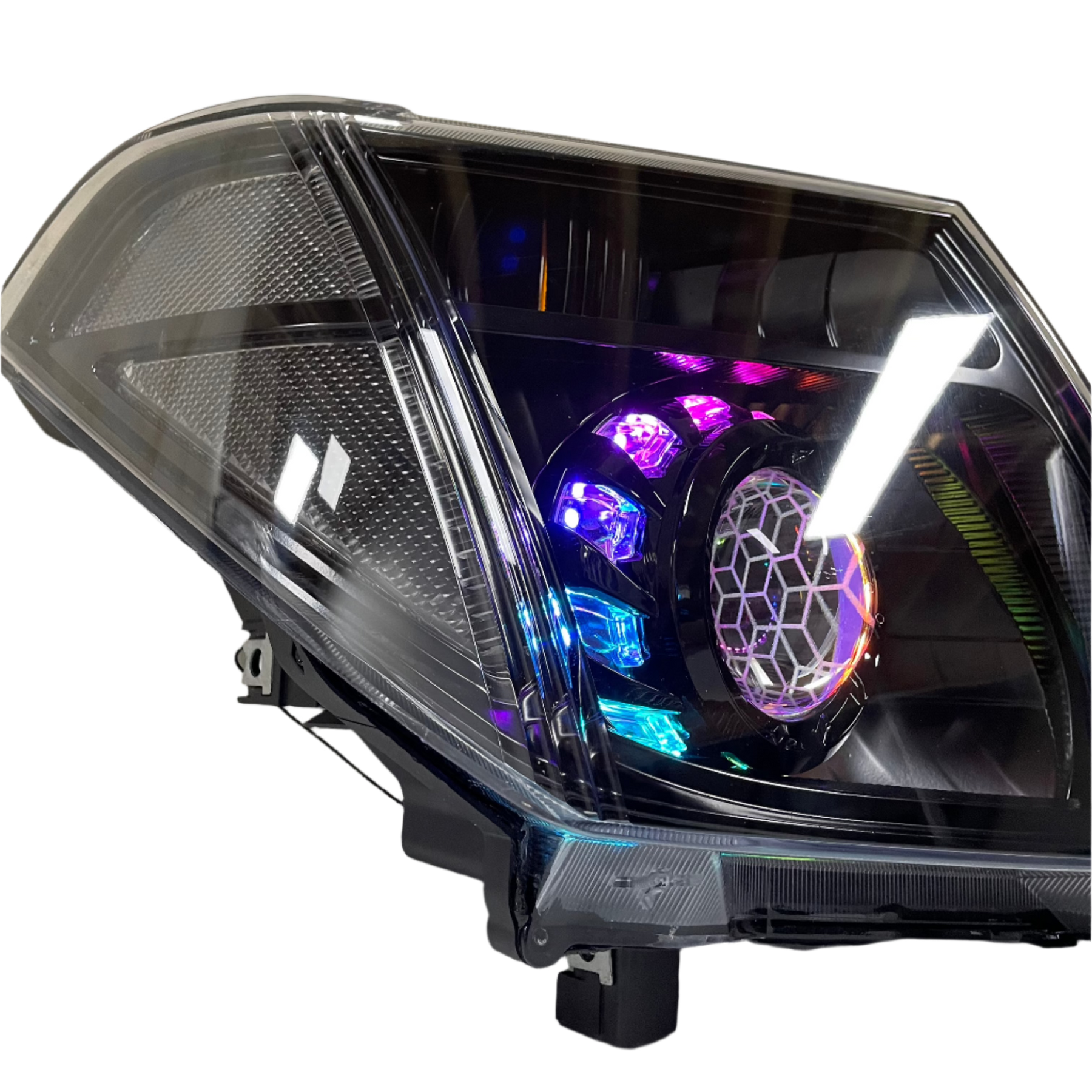 Nissan Navara D40 Custom/Projector Headlights - (Thia Built)