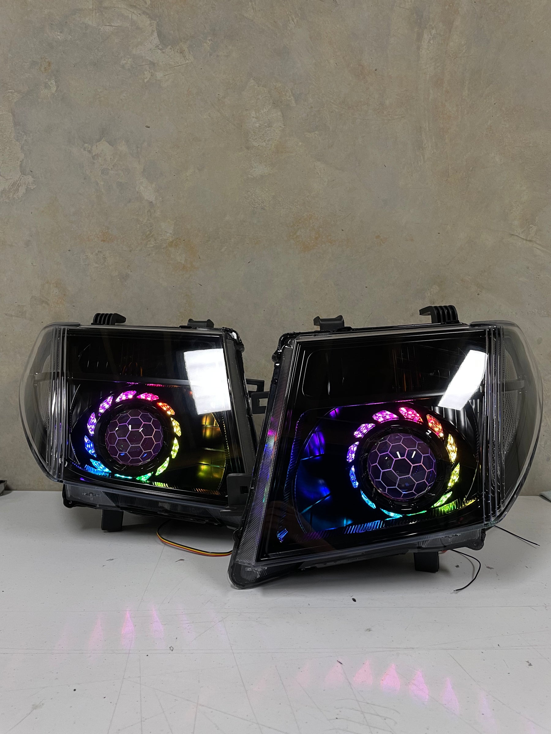Nissan Navara D40 Custom/Projector Headlights - (Thia Built)