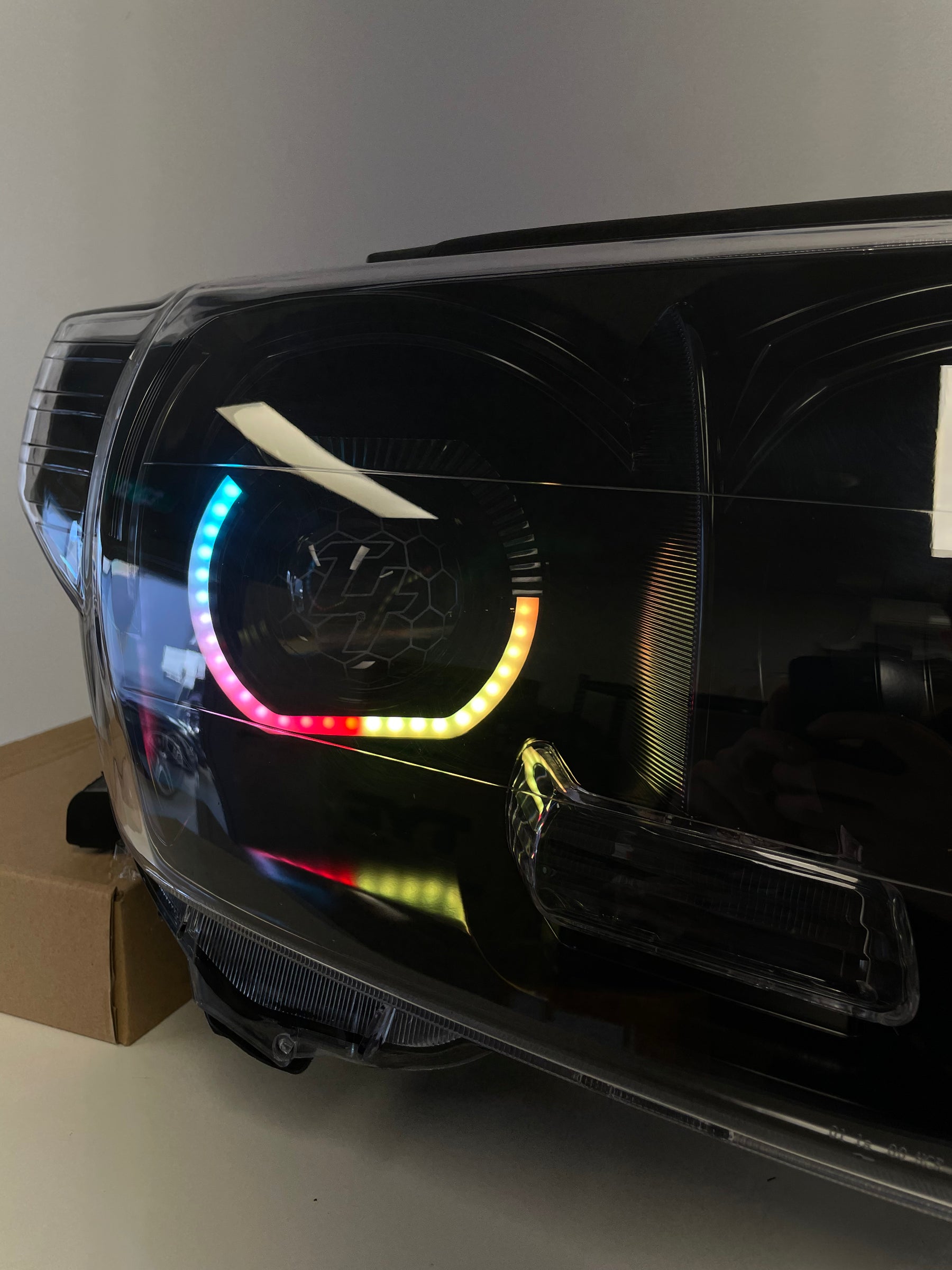 Premium Projector Headlights suitable for use with Toyota Land Cruiser 200 series