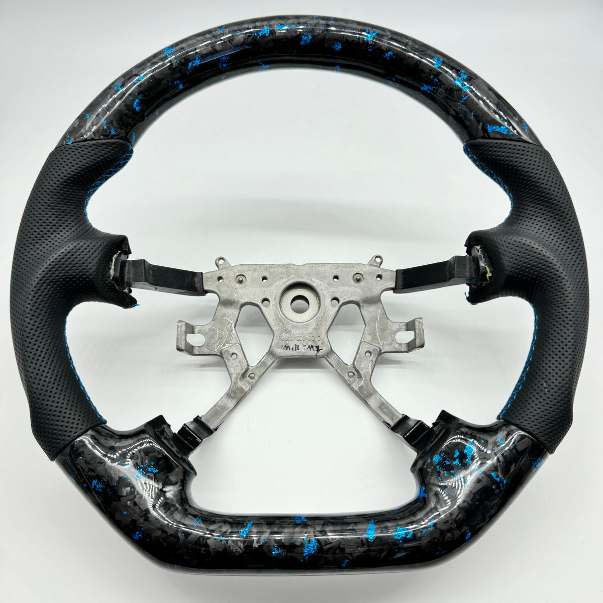 NISSAN GU PATROL Y61 PREMIUM STEERING WHEEL - GENUINE FORGED CARBON (BLUE FLAKE)