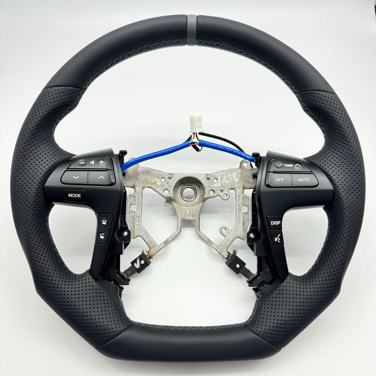 Premium Steering wheel Leather + Centre Stripe suitable for use with Toyota Hilux N70 2011-2015