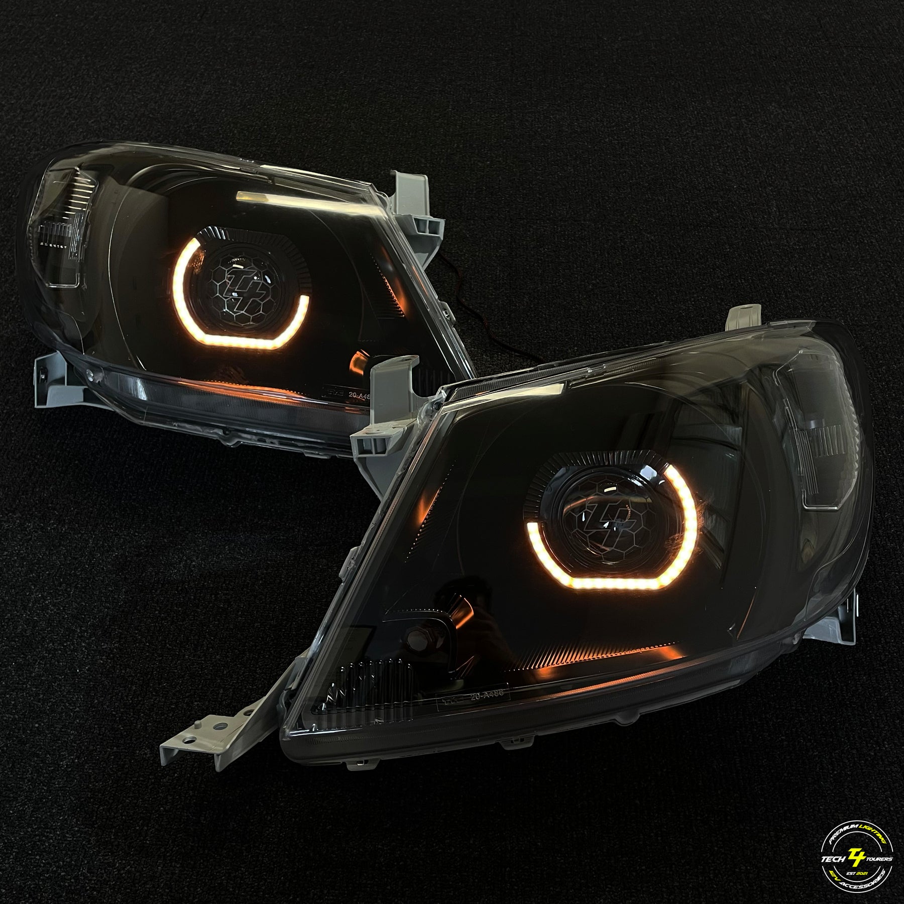Premium Projector Headlights suitable for use with Toyota Hilux N70 Pre facelift
