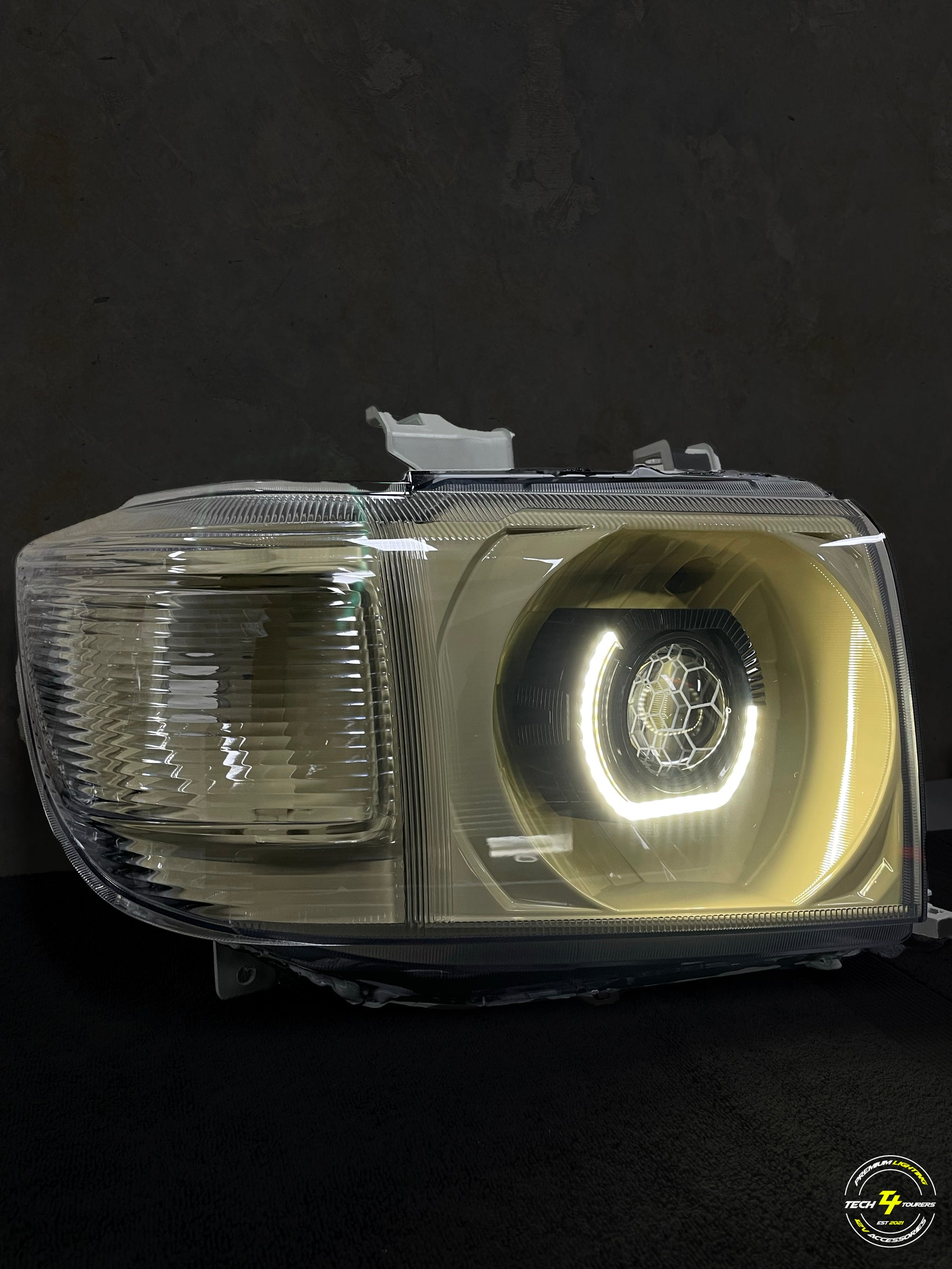 Landcruiser 70 Series Custom/Projector Headlights