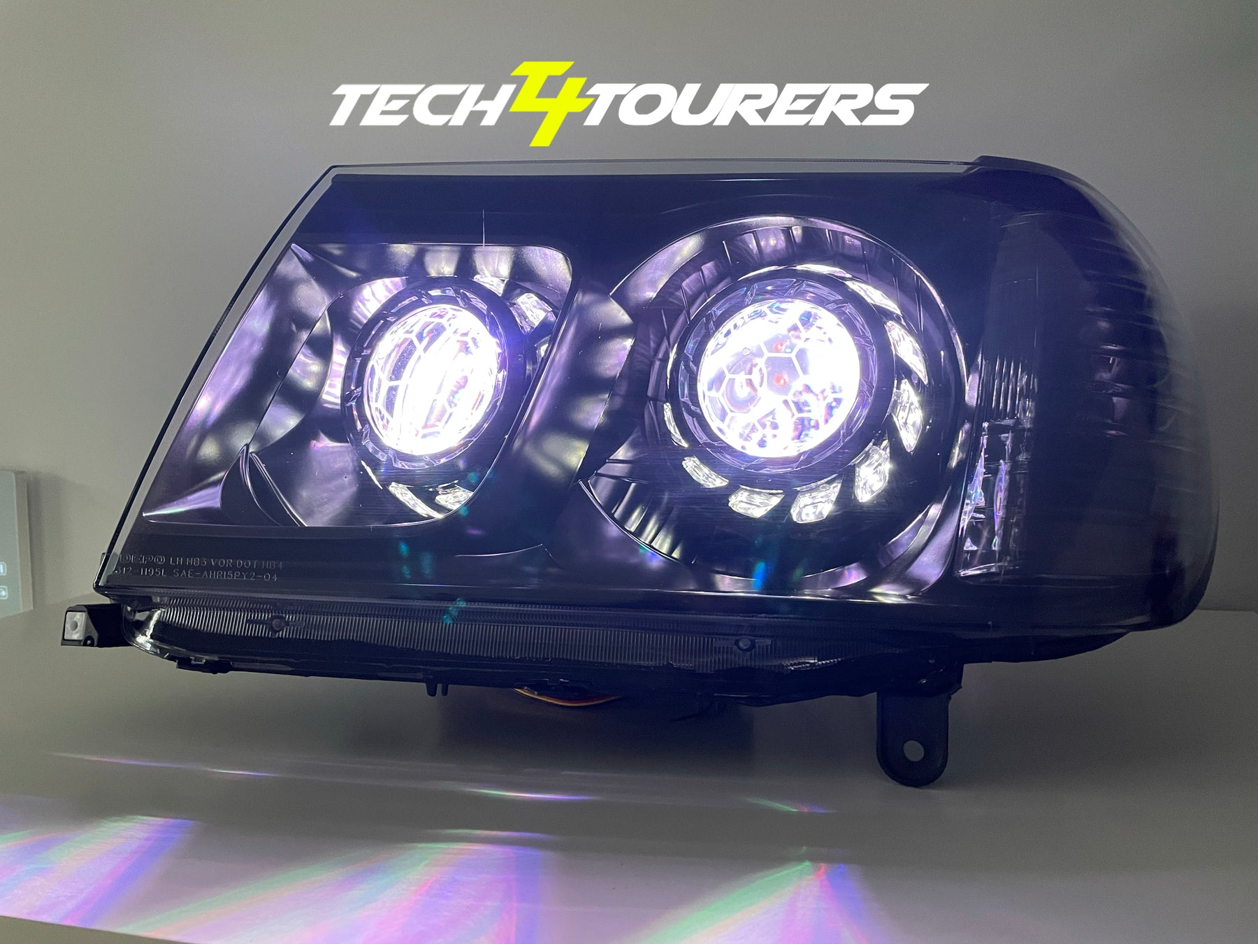 Premium Projector Headlights suitable for use with Toyota Land Cruiser 100/105 series