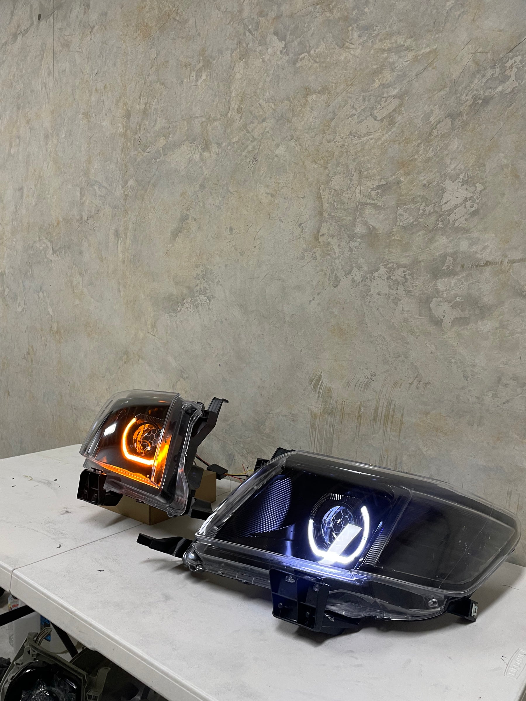 Premium Projector Headlights suitable for use with Toyota Hilux N70