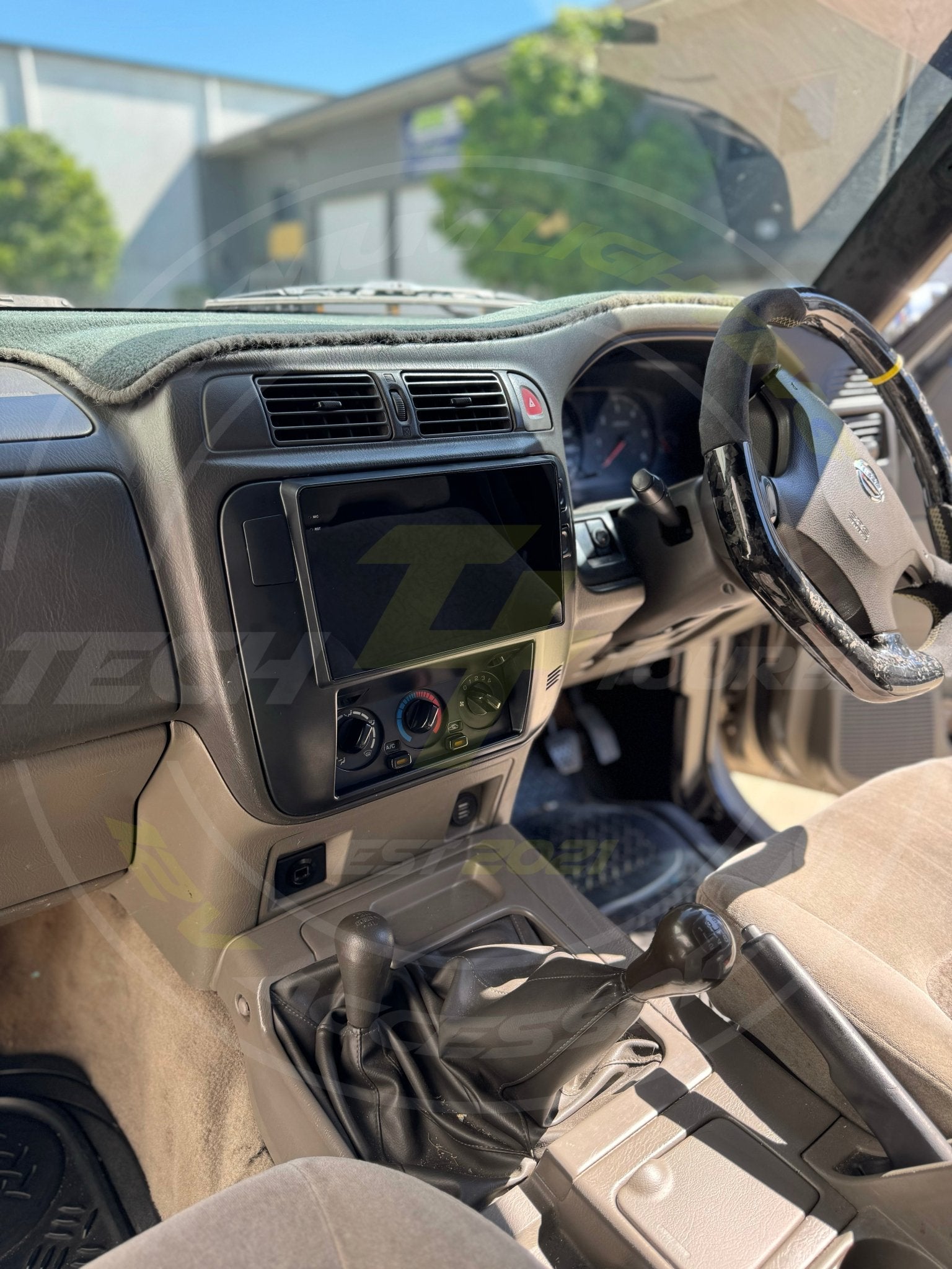 Nissan GU Patrol Y61 1997 - 2004 Apple Carplay Head Unit - Tech4tourers