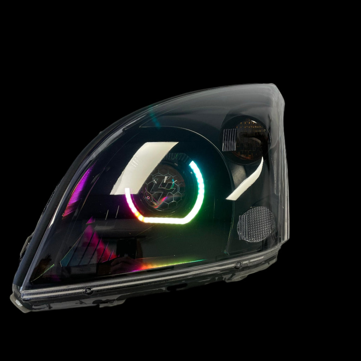 Premium Projector headlights suitable for use with Toyota Prado 120 series - Tech4tourers