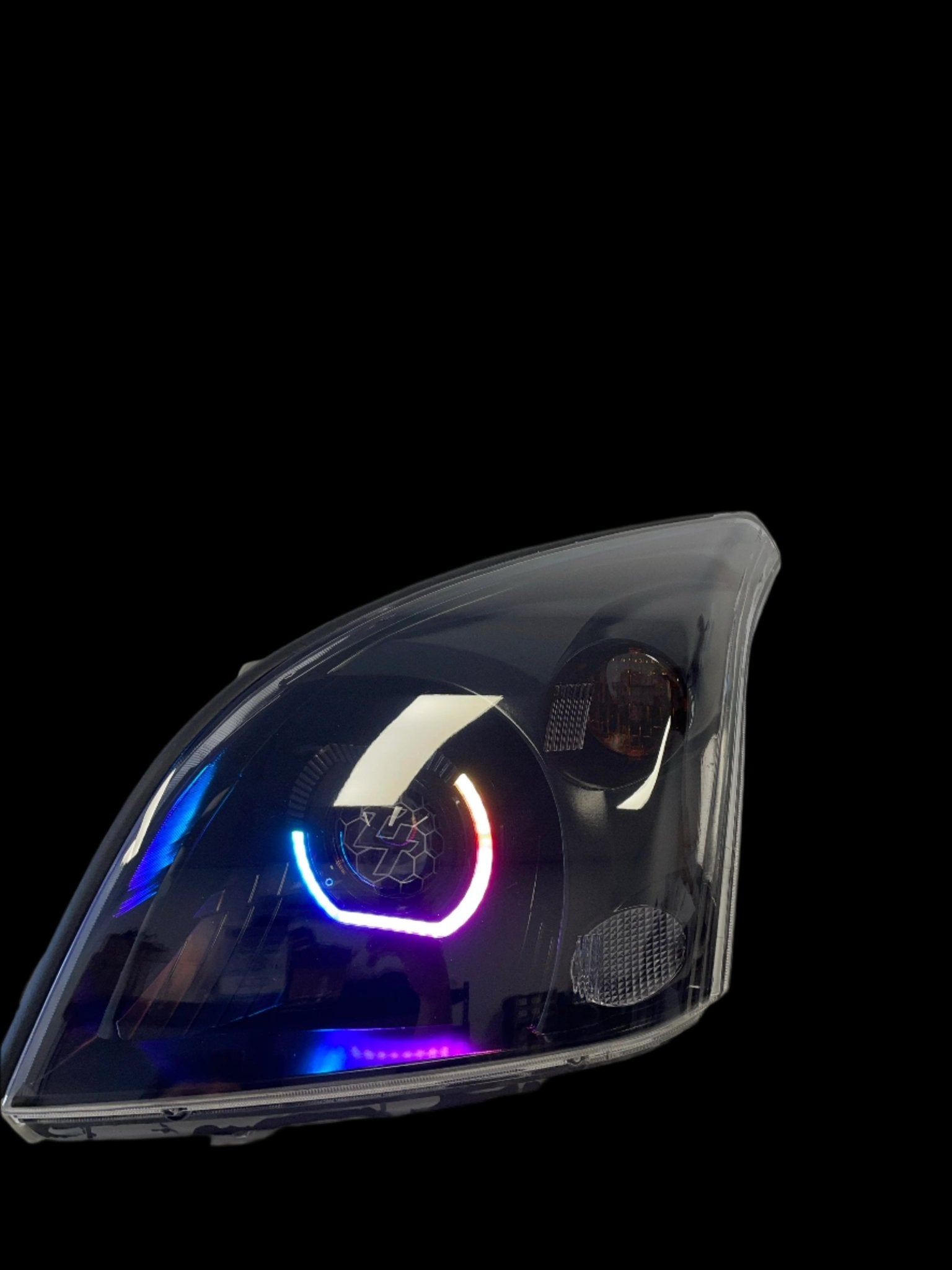 Premium Projector headlights suitable for use with Toyota Prado 120 series - Tech4tourers