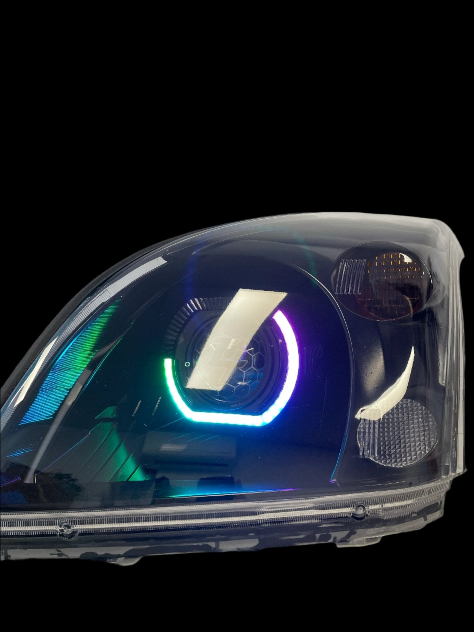 Premium Projector headlights suitable for use with Toyota Prado 120 series - Tech4tourers