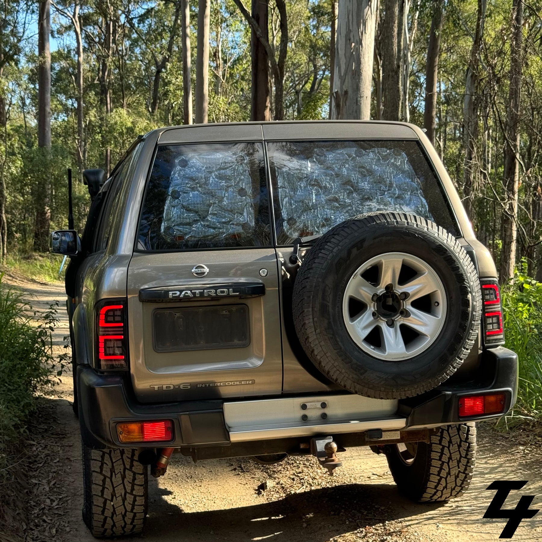 Nissan Gu Patrol Series 1 - 3 1998 - 2004 LED Tail Lights