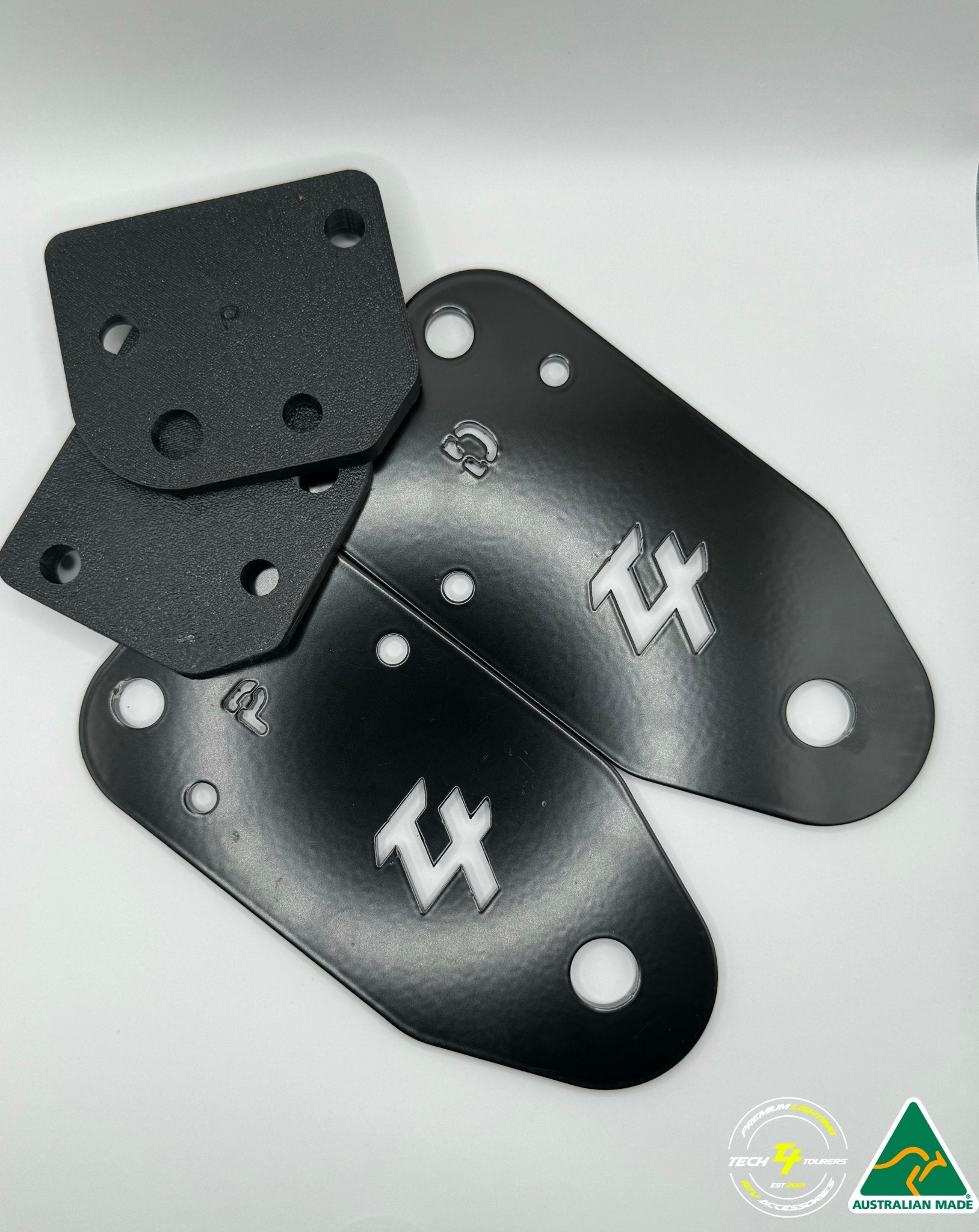Nissan Gu Patrol Y61 2004 - On UHF Mirror Mount - Tech4tourers