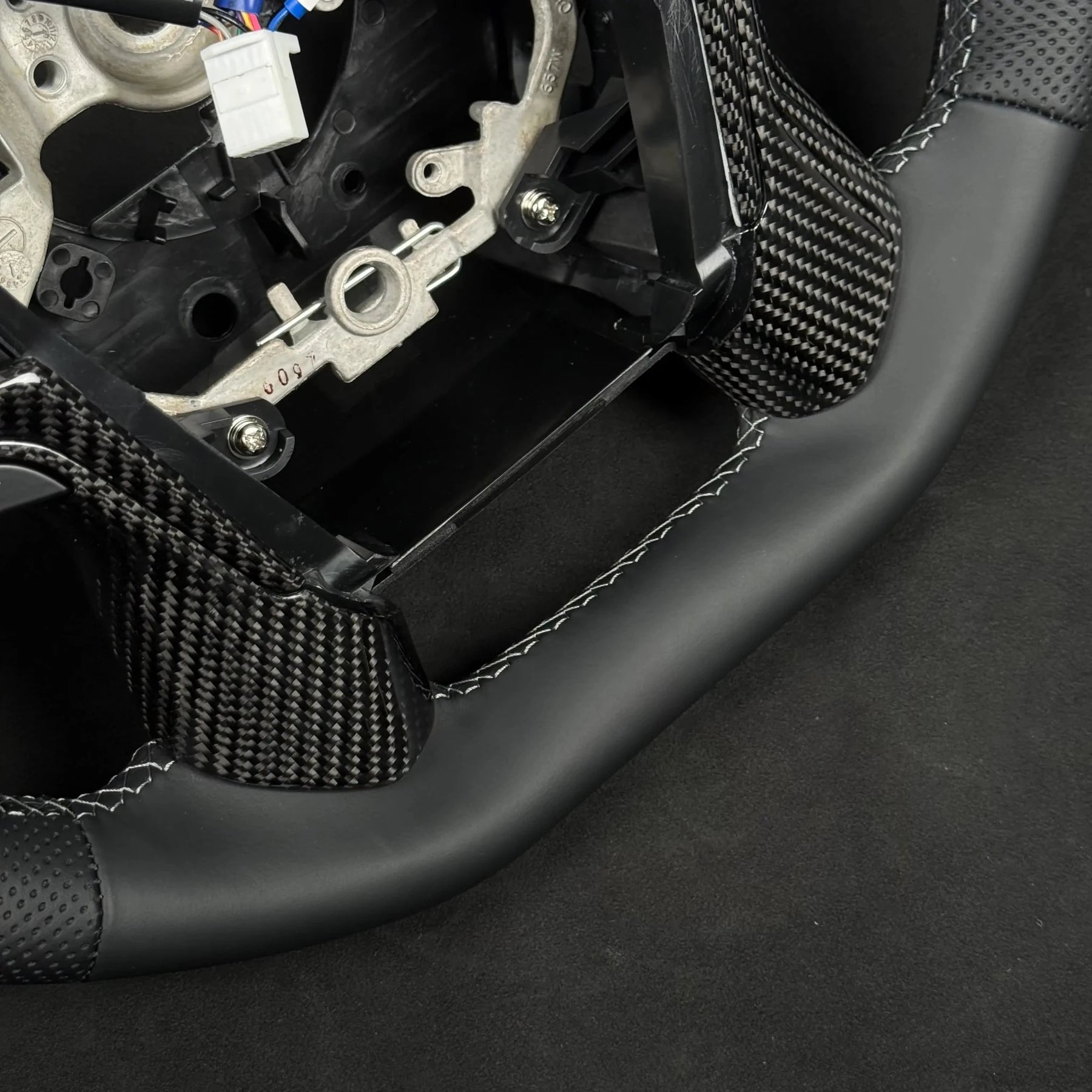 Premium Steering Wheel - Suitable for use with Toyota LandCruiser 200 Series 2015-2021 Genuine Perforated Leather - Tech4tourers