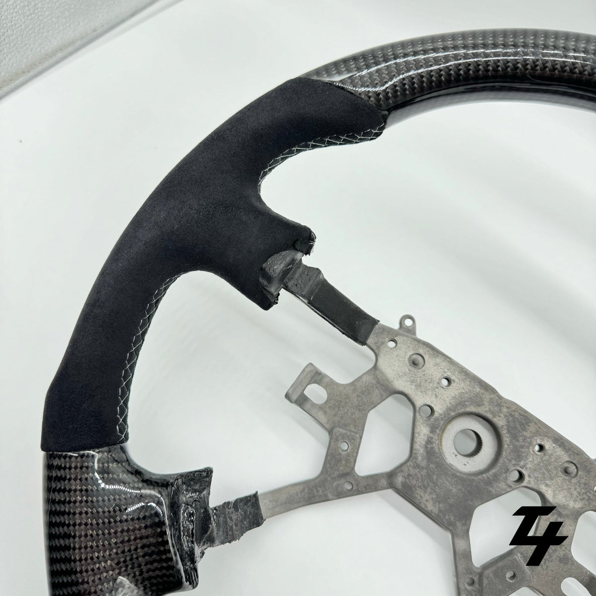 Nissan Gu Patrol Y61 Premium Steering Wheel - GENUINE Alcantara - Tech4tourers