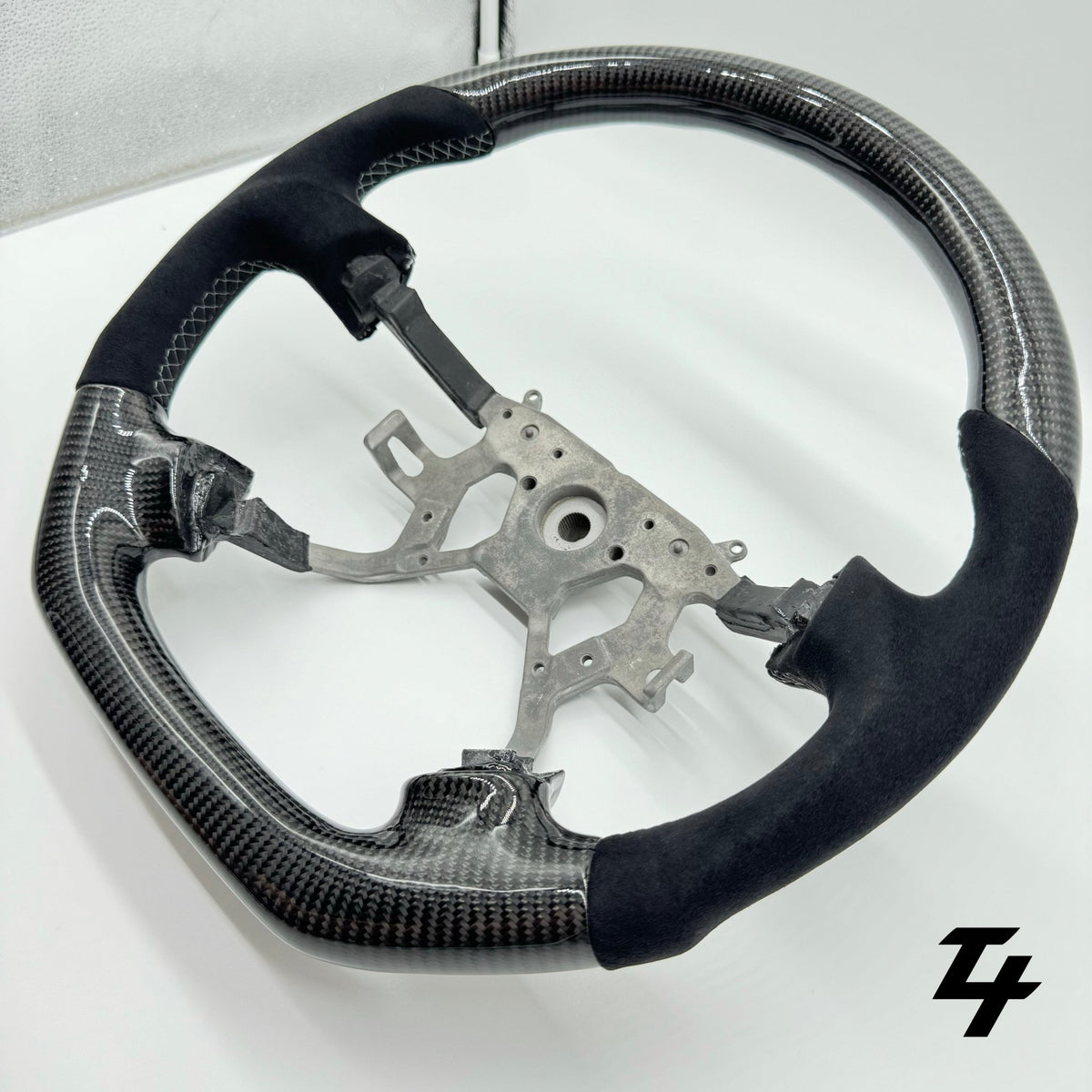 Nissan Gu Patrol Y61 Premium Steering Wheel - GENUINE Alcantara - Tech4tourers