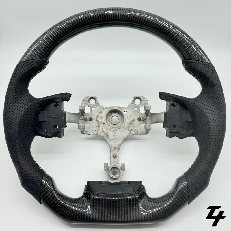 Isuzu D-MAX / MU-X 2012-2019 Premium Steering wheel - Genuine Perforated Leather & Carbon Fiber