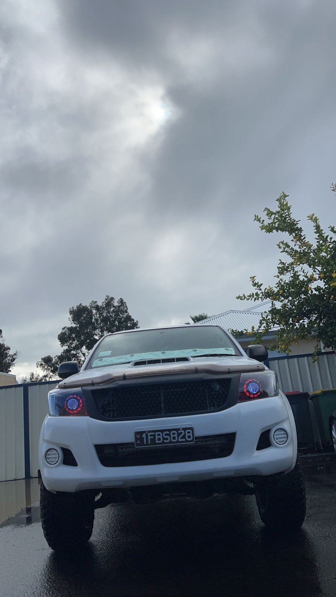 Premium Projector Headlights suitable for use with Toyota Hilux N70 - Tech4tourers