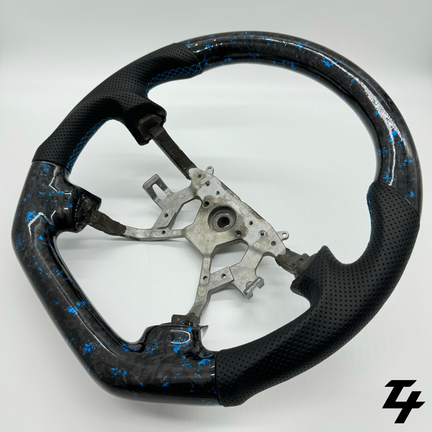 NISSAN GU PATROL Y61 PREMIUM STEERING WHEEL - GENUINE FORGED CARBON (BLUE FLAKE)