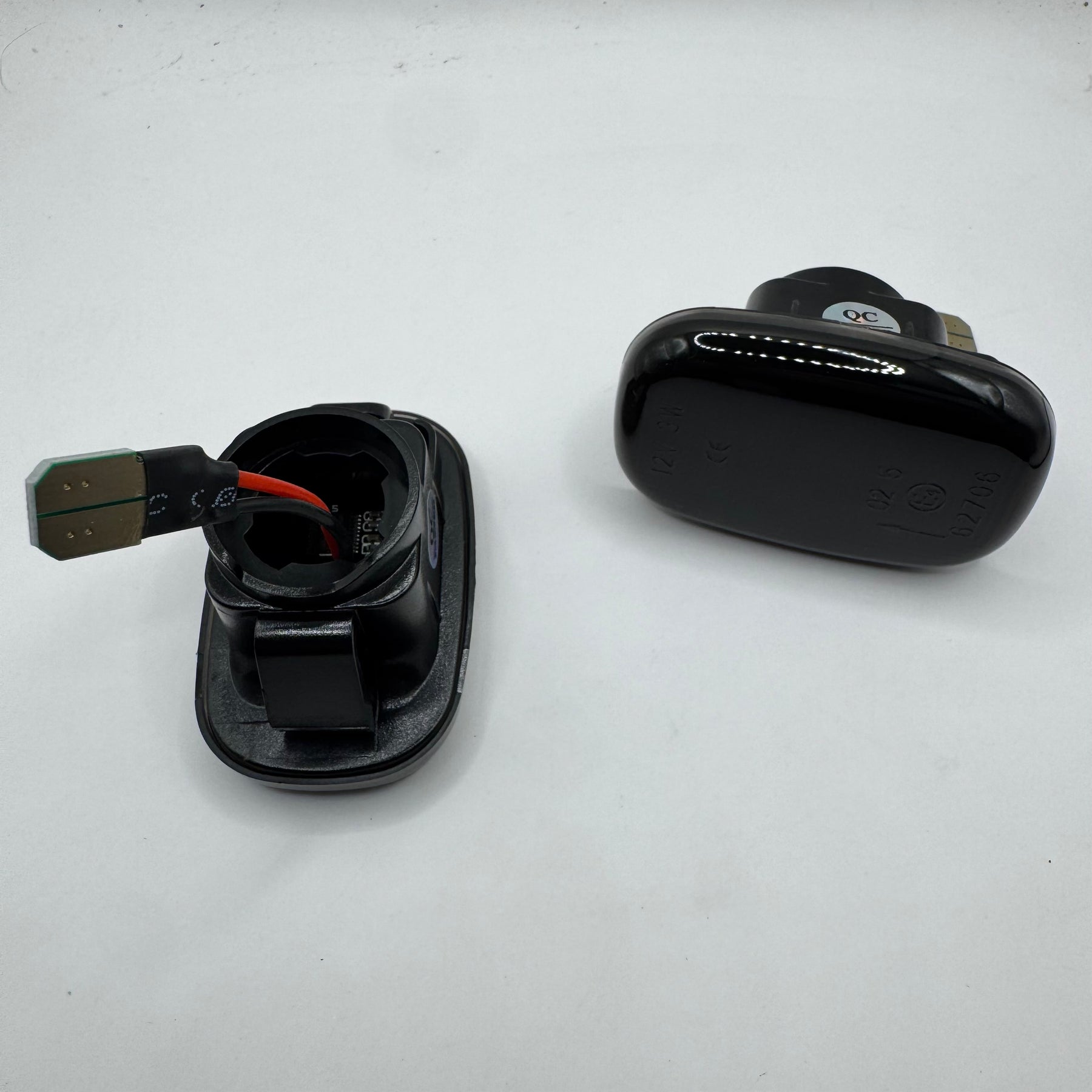 Sequential LED Side Marker (smoked) suitable for Toyota Hilux N70