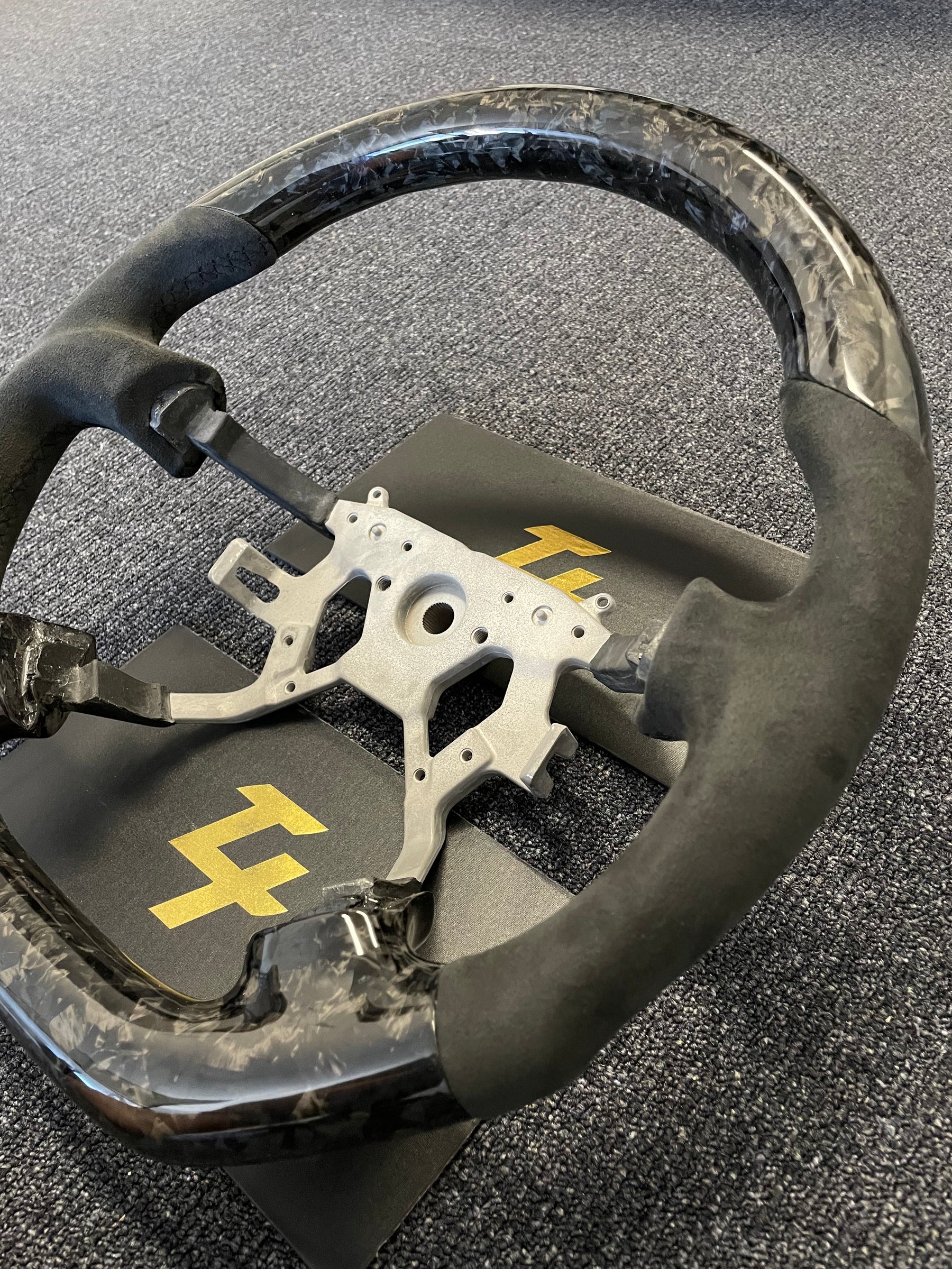 Nissan Patrol Gu Y61 Premium Steering Wheel GENUINE CARBON