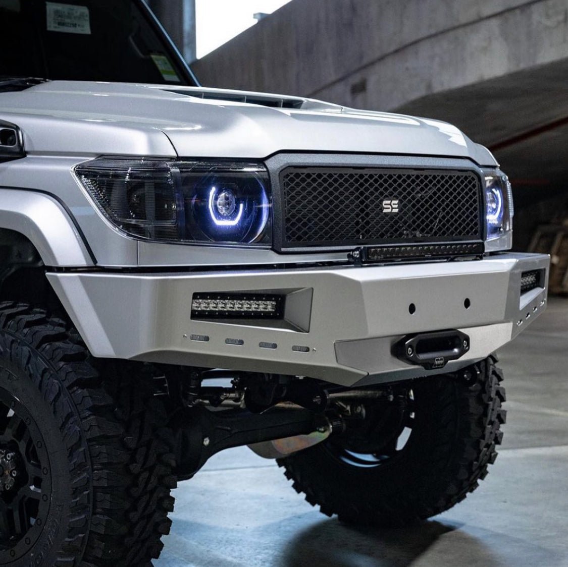 Premium Projector Headlights suitable for use with Toyota LandCruiser 70 Series - Tech4tourers