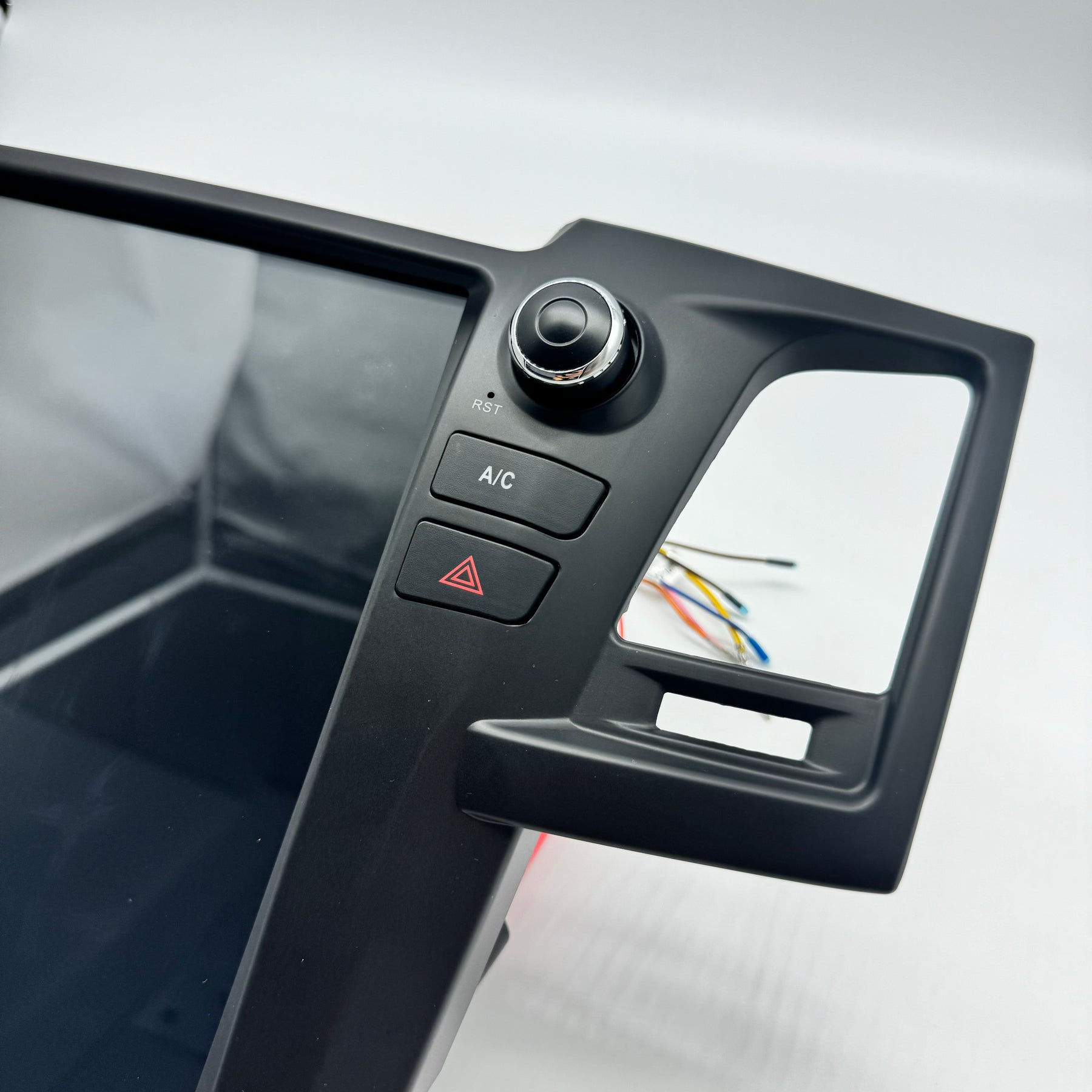 Wireless CarPlay head unit upgrade for Toyota Hilux SR5 2015 model