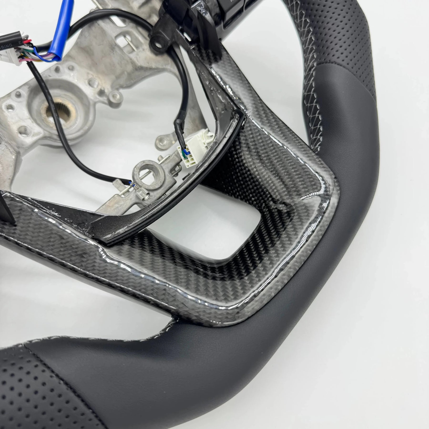 Premium Steering Wheel - Suitable for use with Toyota LandCruiser 70 2024 - 2026 Genuine Leather + Centre Stripe - Tech4tourers