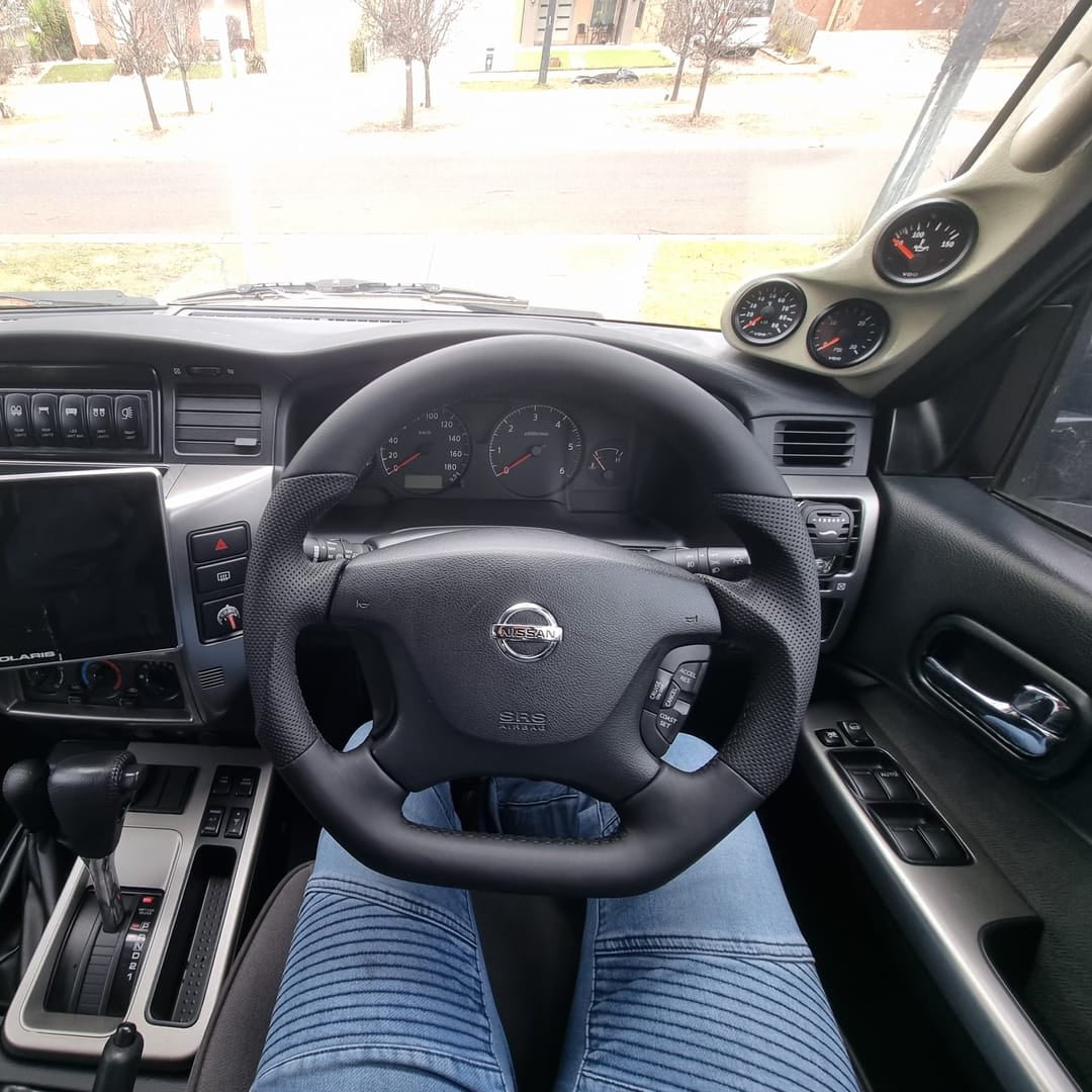 NISSAN PATROL GU Y61 PREMIUM STEERING WHEEL - FULL GENUINE LEATHER - Tech4tourers