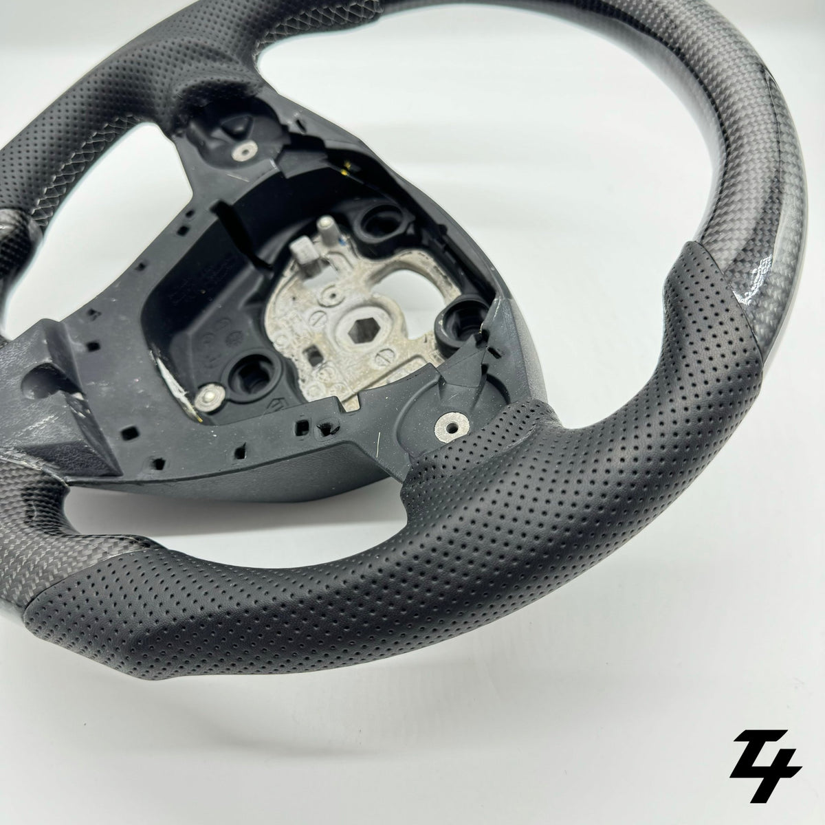 MAZDA BT - 50 2011 - 2020 PREMIUM STEERING WHEEL - GENUINE LEATHER - Tech4tourers