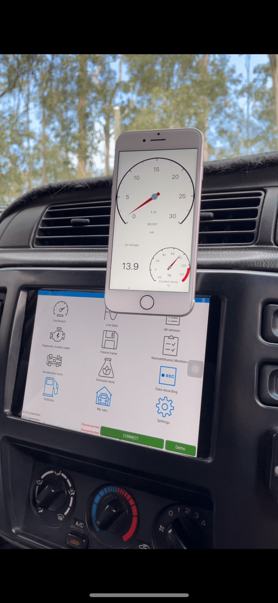 Bluetooth OBD2 Scanner - Tech4tourers
