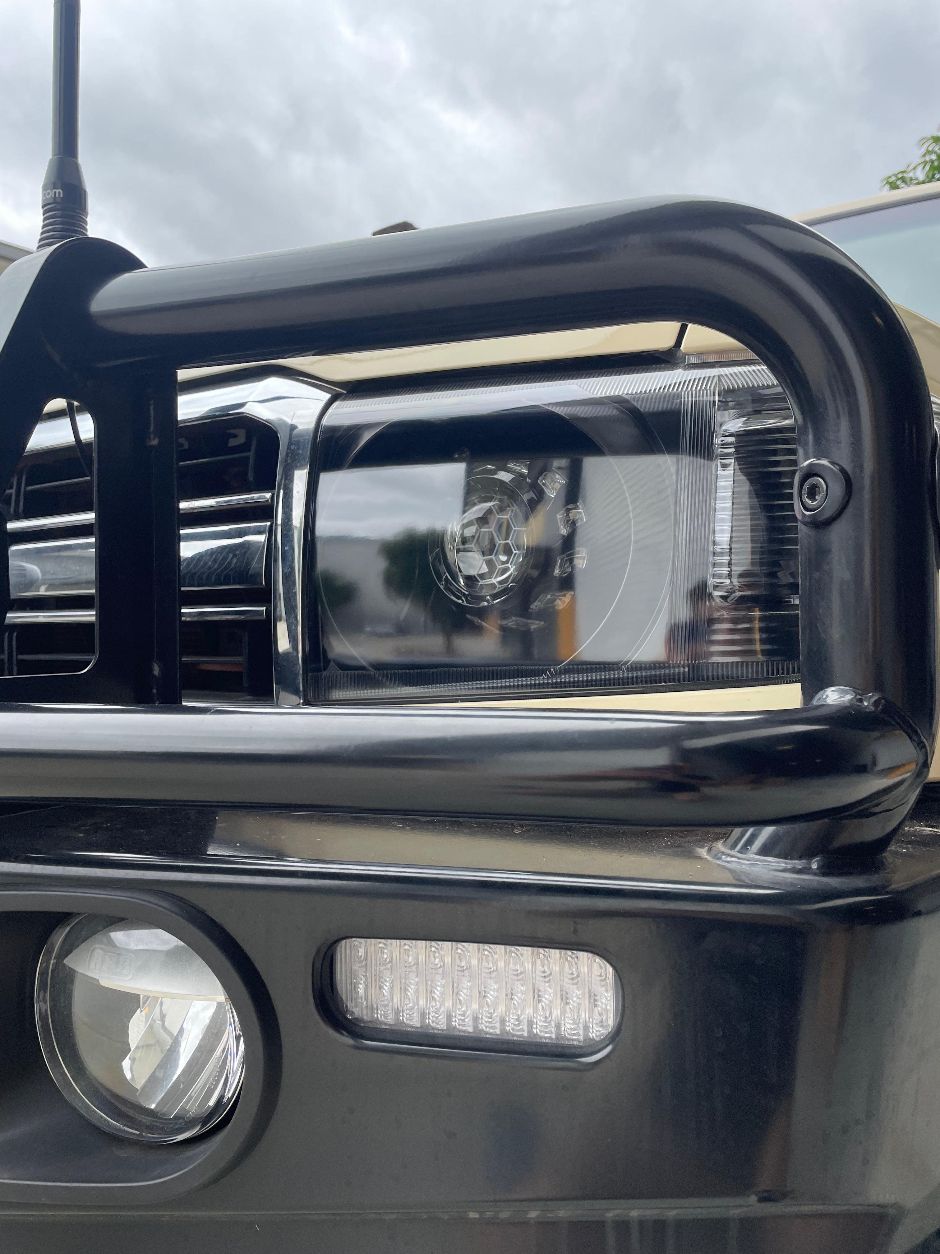landcruiser projector headlights 