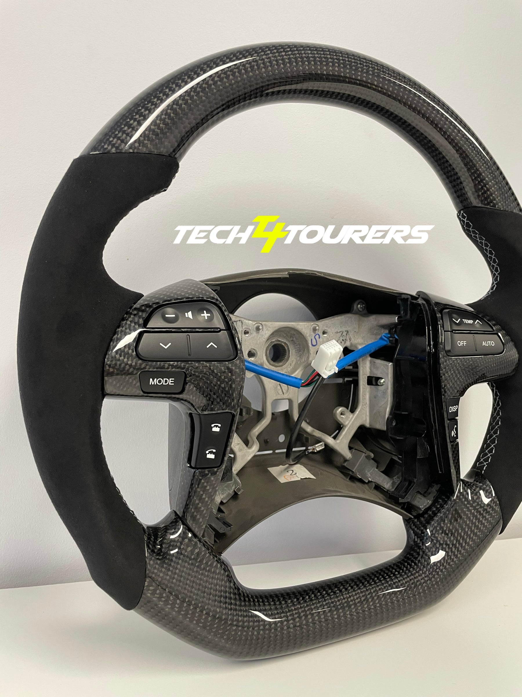 Toyota hilux deals steering wheel size